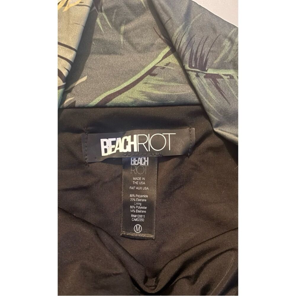 Beach Riot REVOLVE Camilla Bikini Set in Black Palm ~ Top S~ Bottom M - Picture 9 of 11